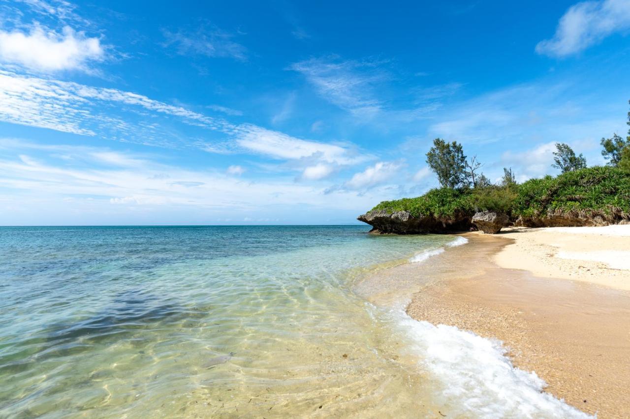 Island Breeze Appartement Onna Buitenkant foto