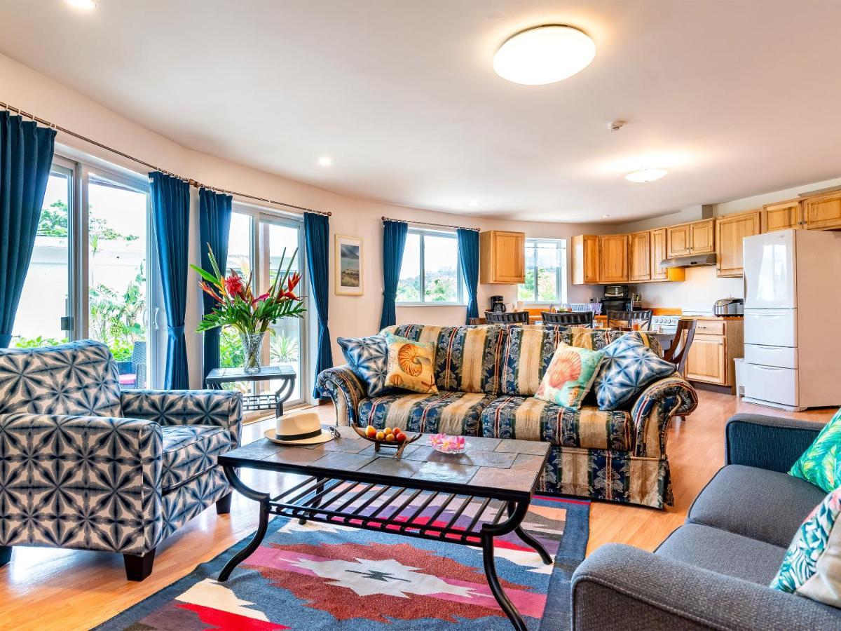 Island Breeze Appartement Onna Buitenkant foto