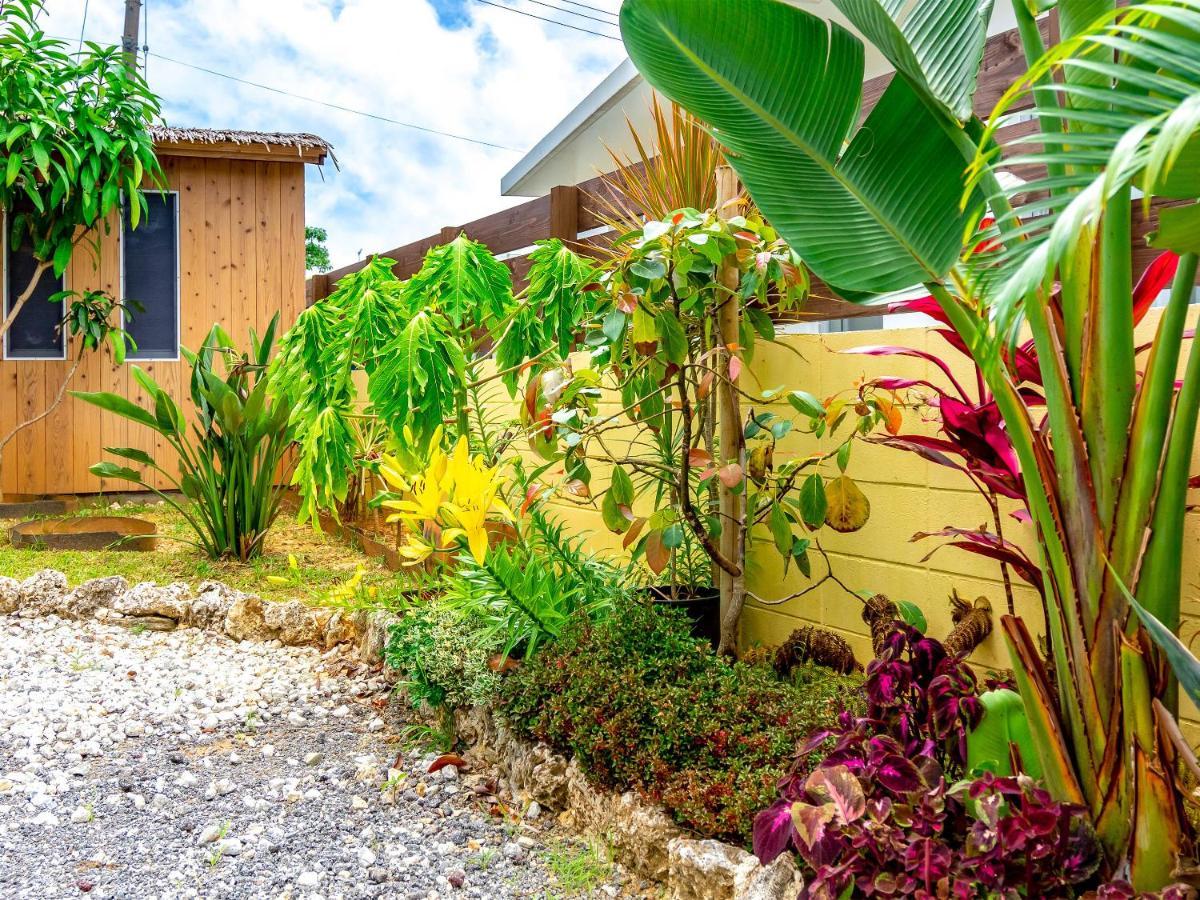 Island Breeze Appartement Onna Buitenkant foto