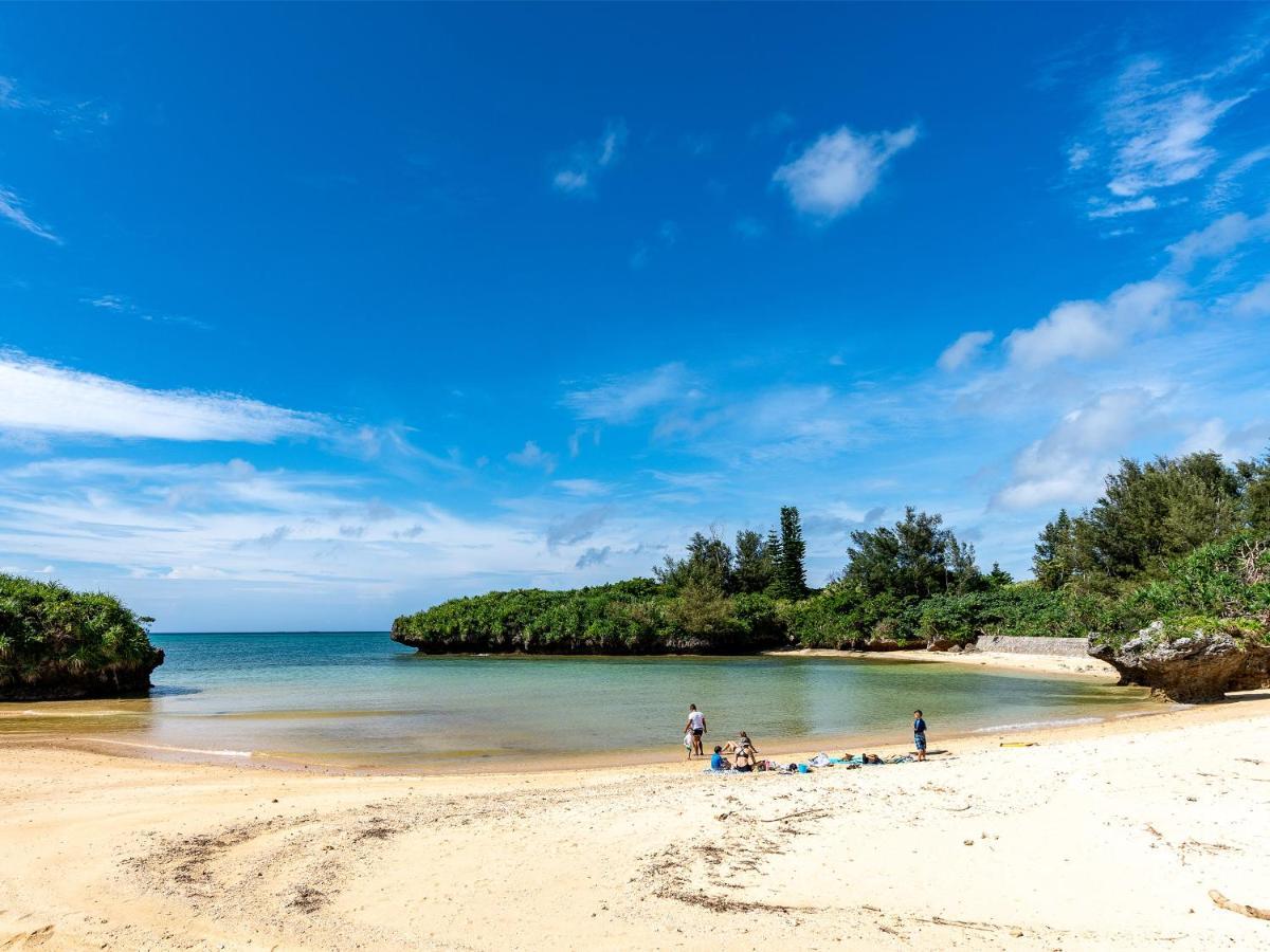 Island Breeze Appartement Onna Buitenkant foto