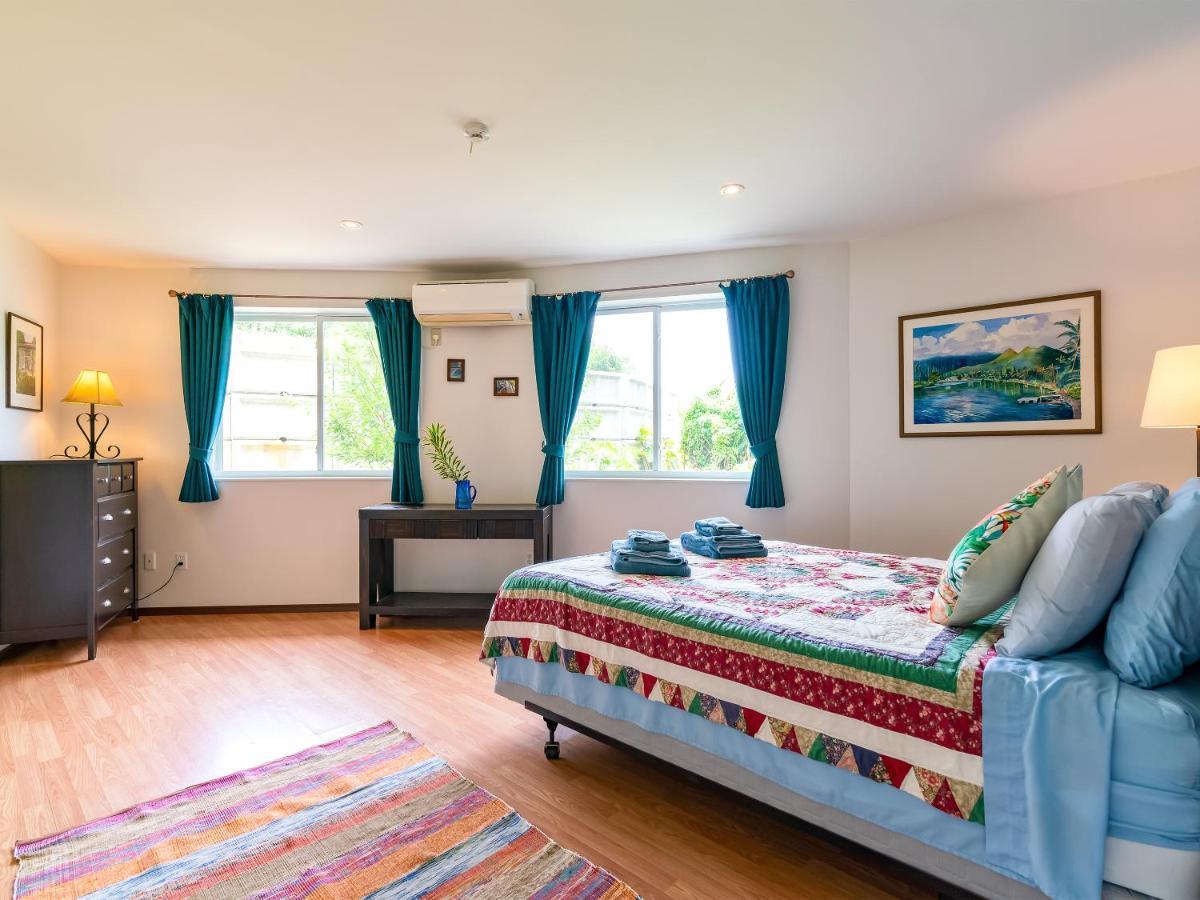 Island Breeze Appartement Onna Buitenkant foto